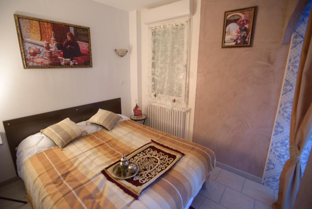 Hotel L'Acilya Roussillon  Zimmer foto