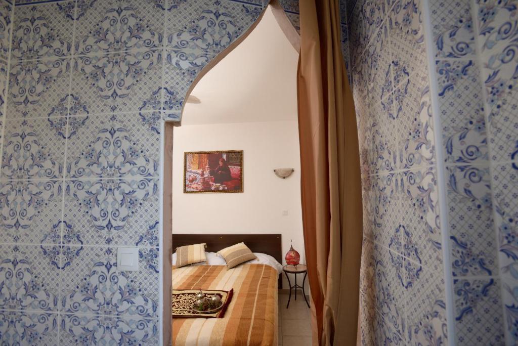 Hotel L'Acilya Roussillon  Zimmer foto